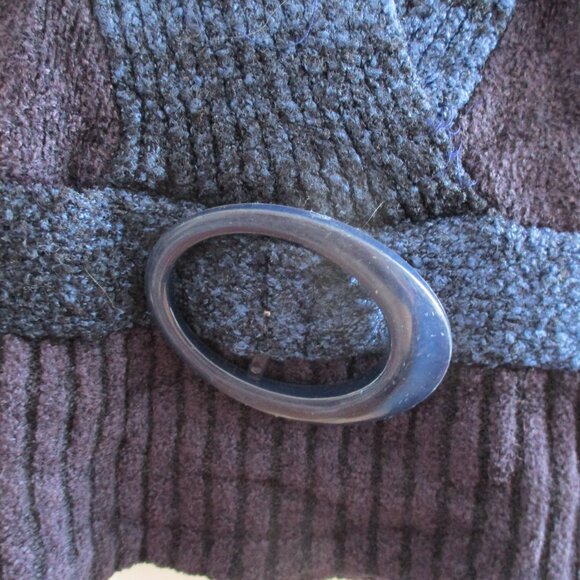 Moffi Unique Knit Sweater โ Asymmetrical Neckline & Faux Belt Detail (Size L) - Picture 14 of 16